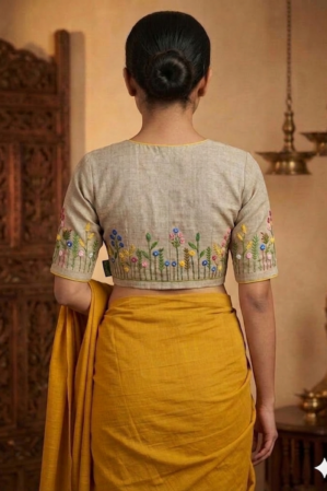 Alternative view of Handloom cotton slab Blouse with French Knot